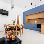 Premium Splendid Old Town - By Upstairs Daire Krakow