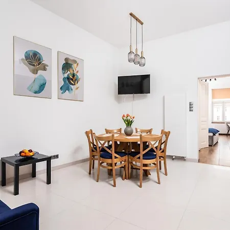 Premium Splendid Old Town - By Upstairs Apartment